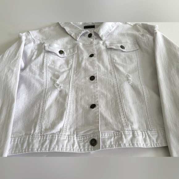 ELLIOTT & VINE || White Distressed with Ruffles Jeans Jacket. Sz. 1X - Picture 2 of 16